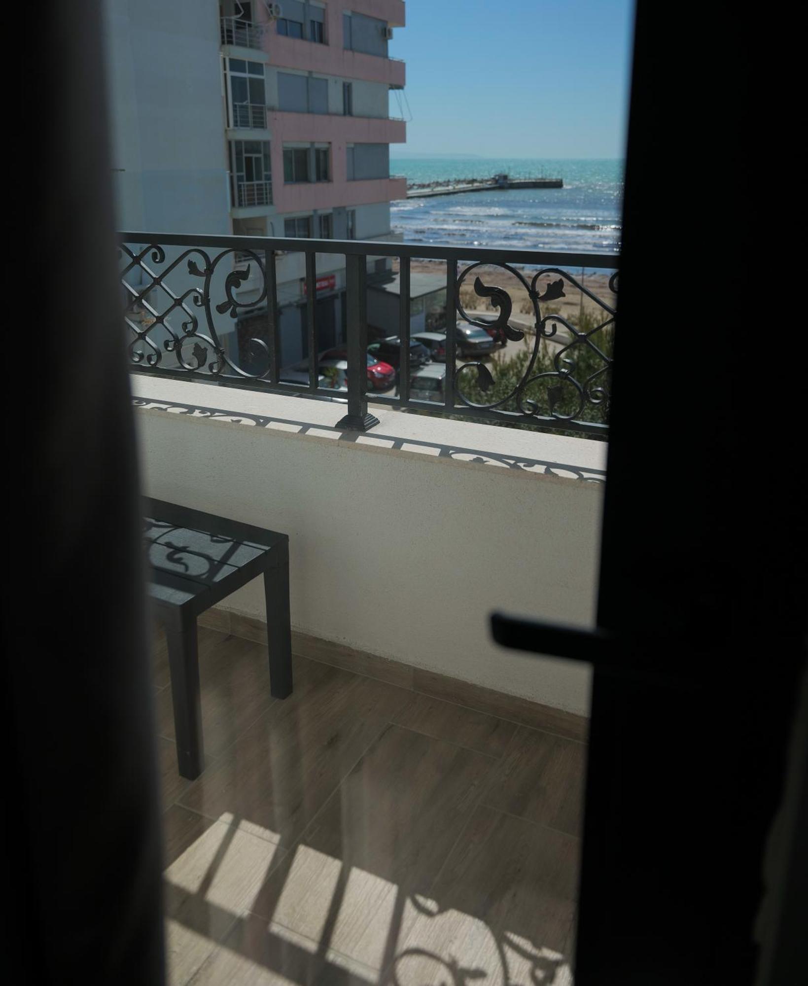 Afa Hotel Дуррес Екстер'єр фото